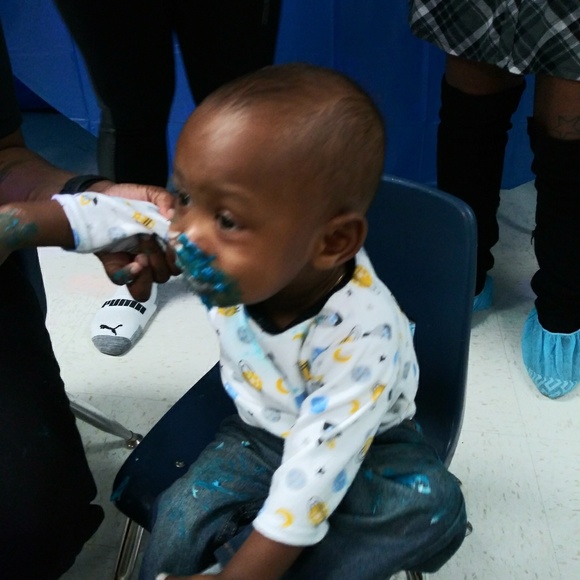 Meet the posher, Isaac - Picture 6 of 16